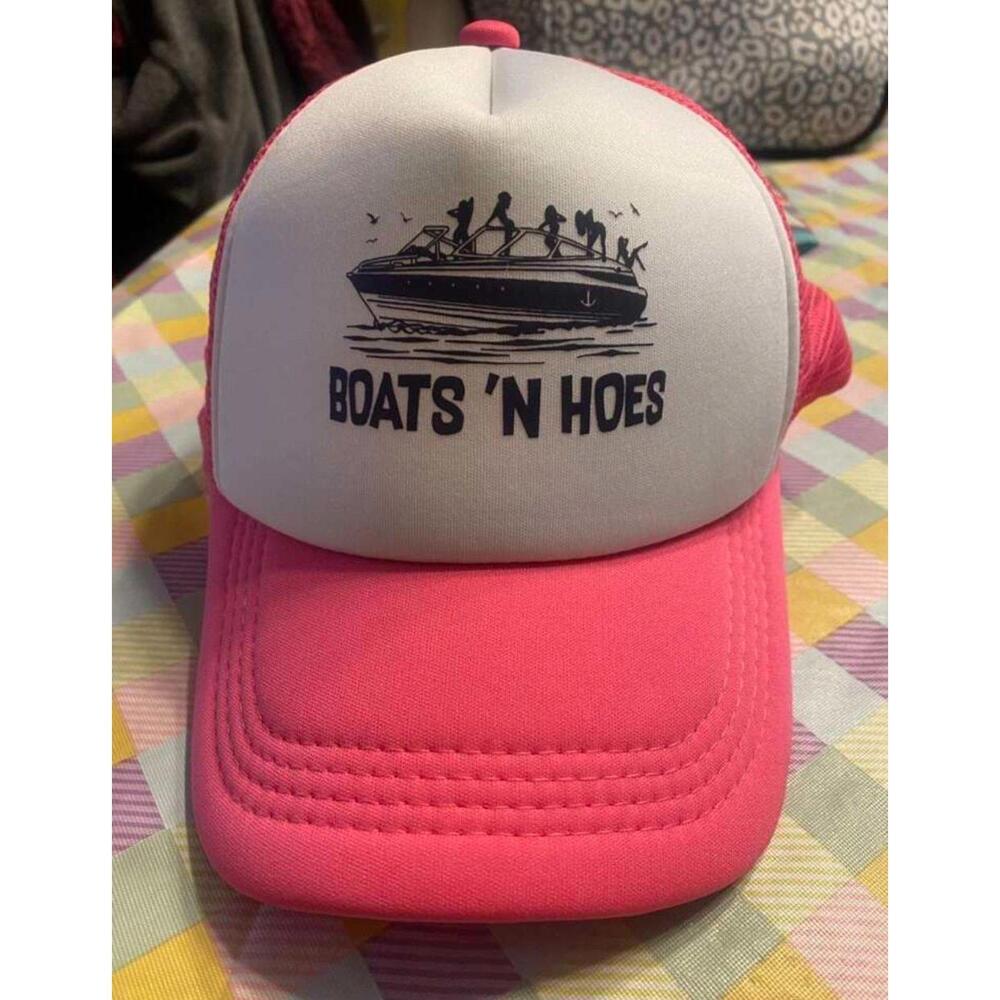 Trucker hat